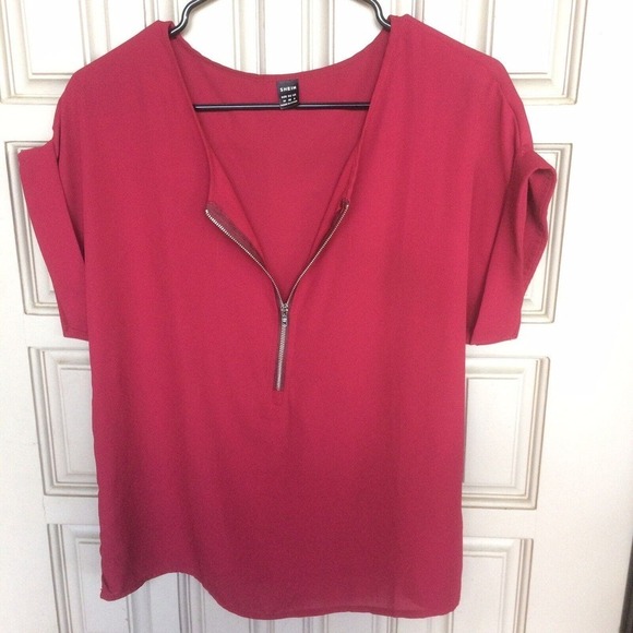 Shein Top Sz6 Red 1/2Zip Front Short Sleeves Lt Weight Round Neck NWOT - Picture 2 of 11